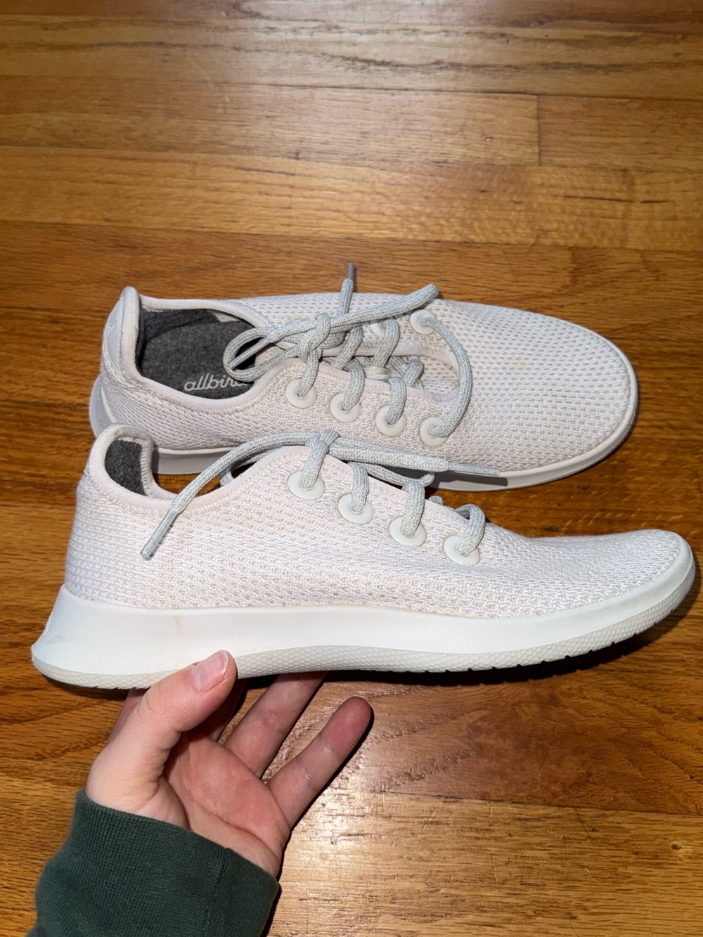 Women’s allbirds size 7